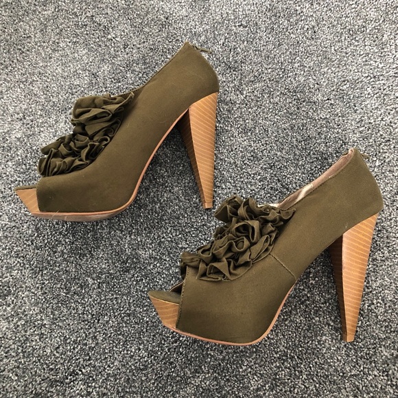 Charlotte Russe Olive Ruffle Cutout Wooden Heels - Picture 2 of 10